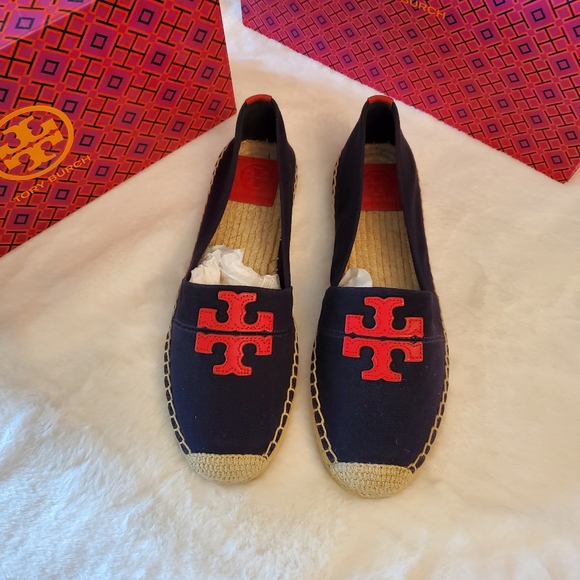 TORY BURCH NEW! Fabulous TORY BURCH Weston Flat Espadrille - Picture 4 of 7